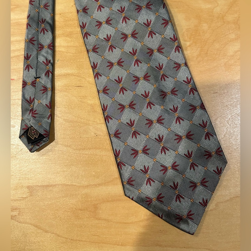 Audrey Buckner Gray and Red Geometric Silk Tie